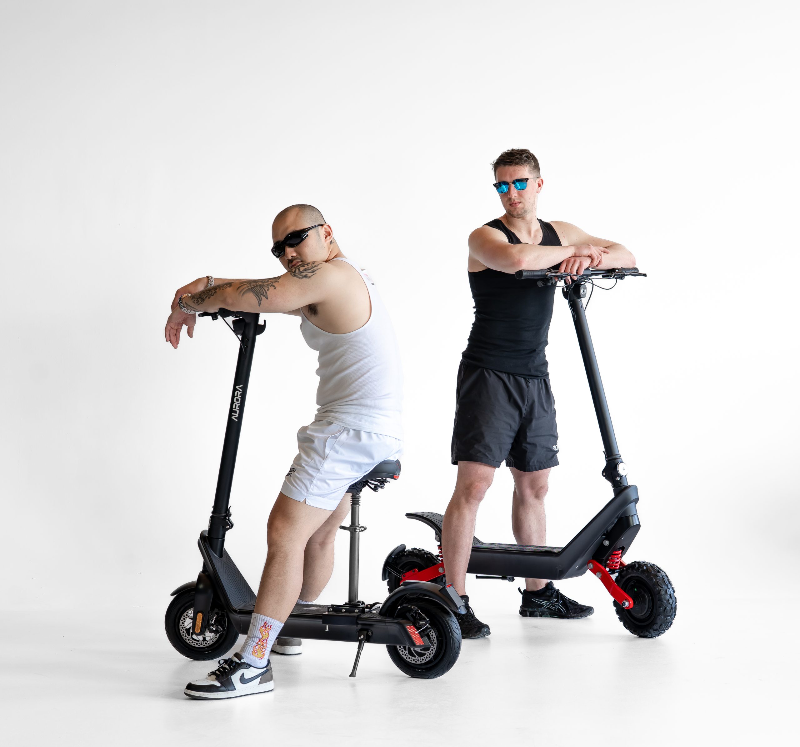 AURORA LONG-RANGE COMMUTER ELECTRIC SCOOTER - Image 2