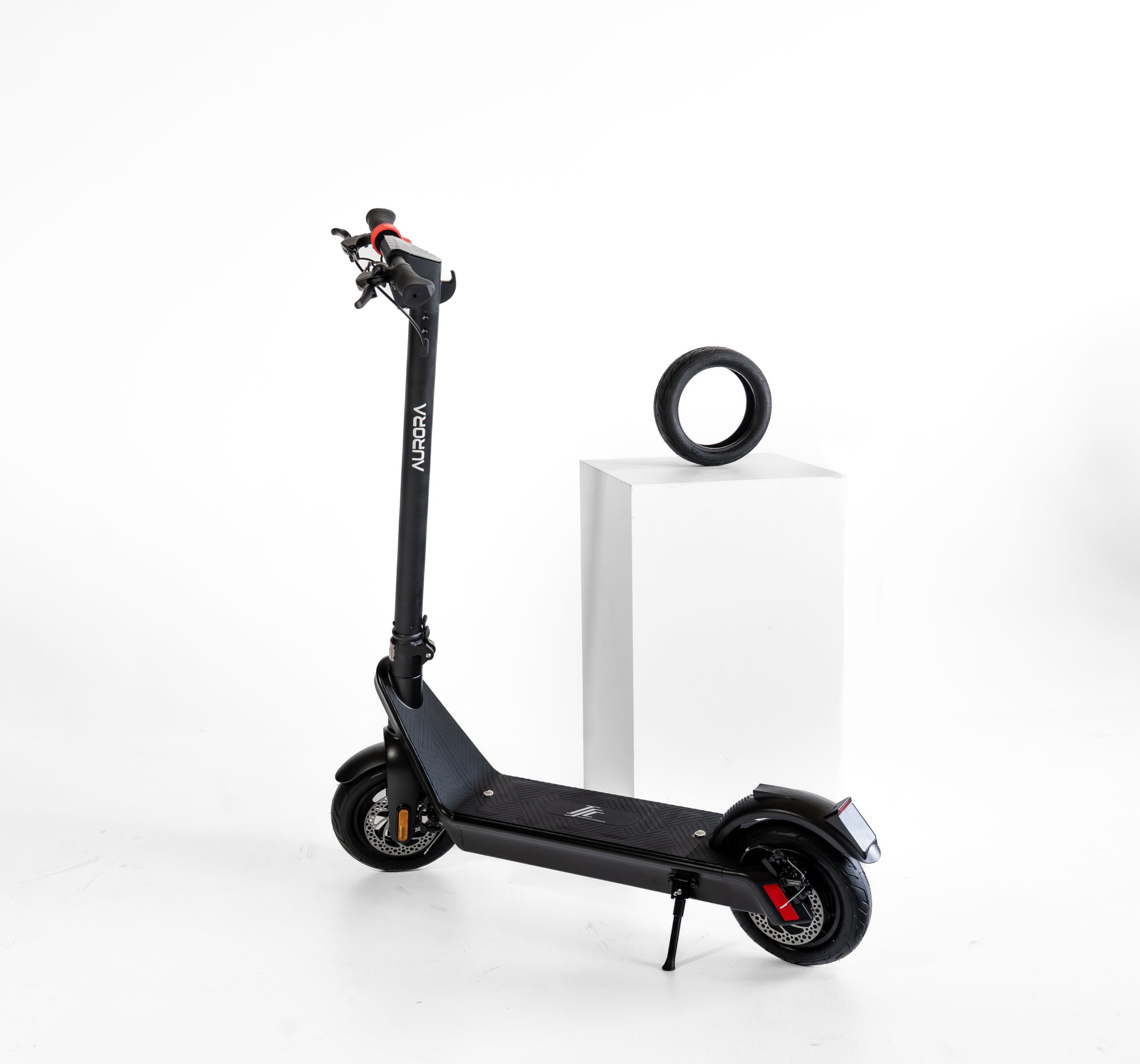 AURORA LONG-RANGE COMMUTER ELECTRIC SCOOTER - Image 4